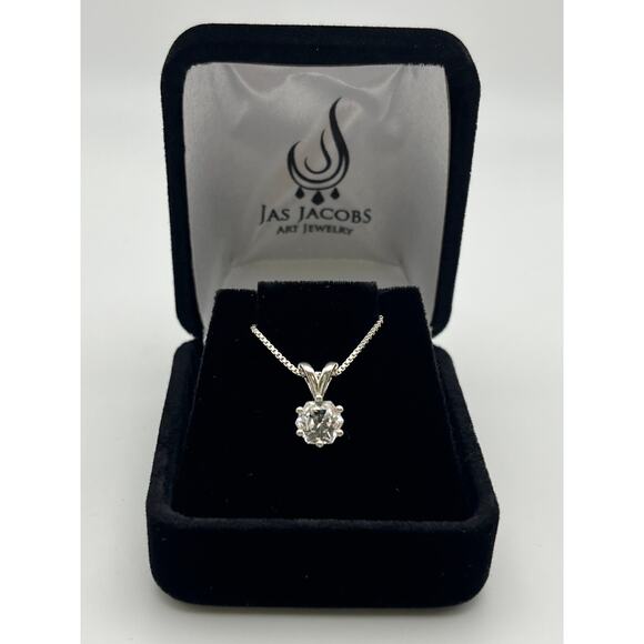 BEAUTIFUL 1ct Hexagon Cut White Sapphire Necklace in Sterling Silver - Picture 2 of 7